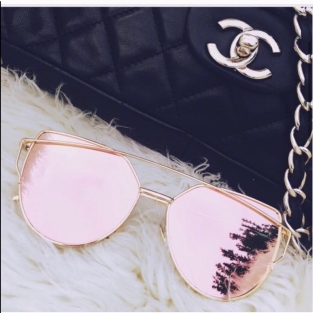Rose Gold Mirrored Sunglasses - Picture 3 of 7
